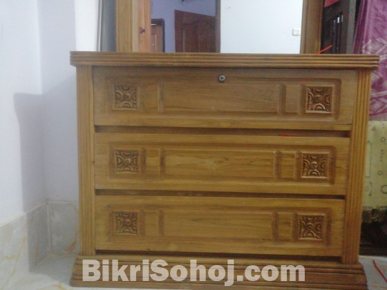 Segun kather dressing table